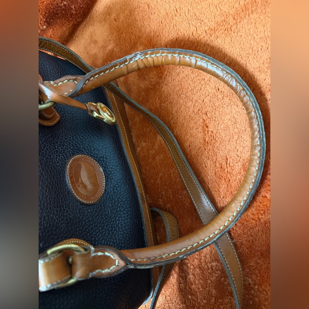 Vintage Dooney & Bourke AWL Doctor Satchel Black & Tan Made in USA - Picture 4 of 13